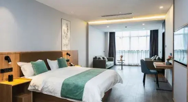 Люкс Deluxe GreenTree Hotel (Anqing Wanjiang Avenue Biguiyuan Wanda Plaza)
