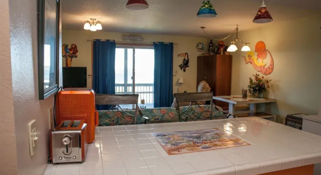 NC 12 56358-6 SW Condo by RedAwning