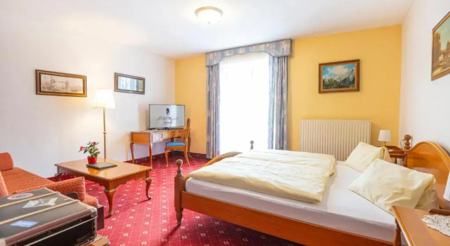 Двухместный номер Standard с балконом Hotel Mozart Bad Gastein