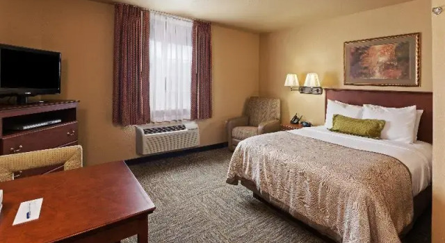 Номер Standard Candlewood Suites St. Robert by IHG