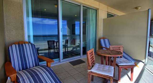 Spinway Adelaide - Oaks Plaza Pier, Book Hotel Glenelg 
