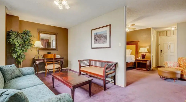 Люкс Executive Lake View Inn
