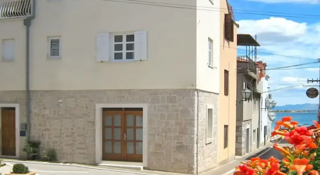 House Urban Bliss, Забронировать Отель Отели Водице с парковкой, рядом с Частный Пляж Отеля «Кристина», Парковка