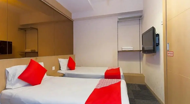 Двухместный номер Standard The Crown Borneo Hotel