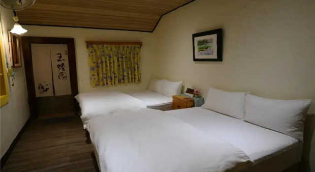 Четырёхместный номер Standard с видом на сад 玉蟾園民宿 寵物友善 YuChanYuan B&B
