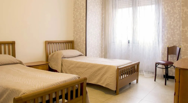 Четырёхместный номер Standard с балконом Hotel Grazia Eboli