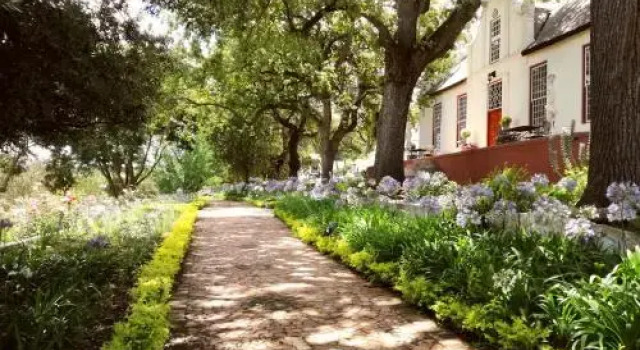 Diamant Estate, Забронировать Отель Парл Парл