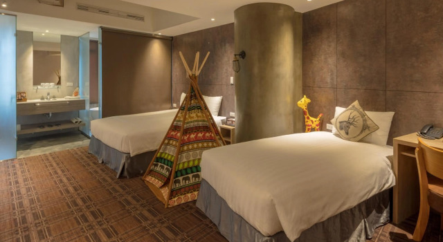 Roaders Hotel - Zhonghua, Buchen Sie Hotel Taybey China