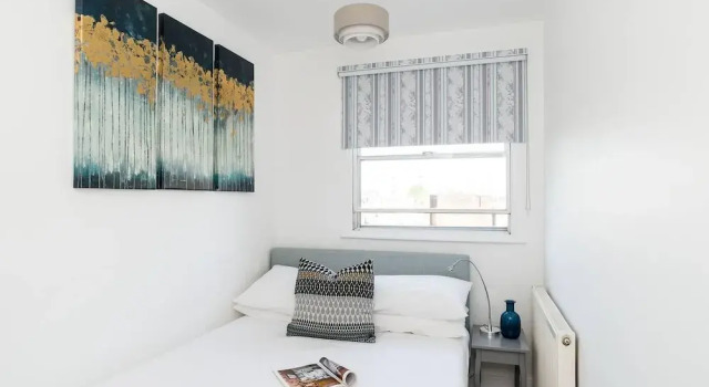 Stylish 2BR Flat next to Battersea Park