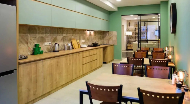 Guest house Sunshine355, Забронировать Отель Недорогие отели Тбилиси, рядом с Стадион Динамо, недорого