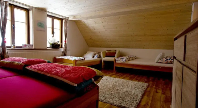 Коттедж с 4 комнатами Sauna Cottage BedRich