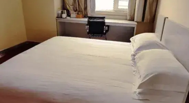 HanTing Hotel (Linshu), Prenota Hotel Hotel a Shandong con parcheggio, Parcheggio