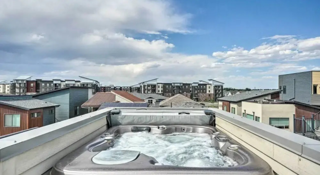 Spacious Old Town North Home w/ Rooftop Deck!