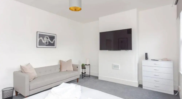 Quiet 2 Bedroom Flat in Peckham Rye