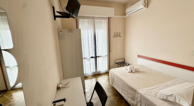 Одноместный номер Standard с балконом Hotel B&B Avana