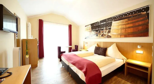 Двухместный номер Comfort с балконом Christianas Wein & Art Hotel