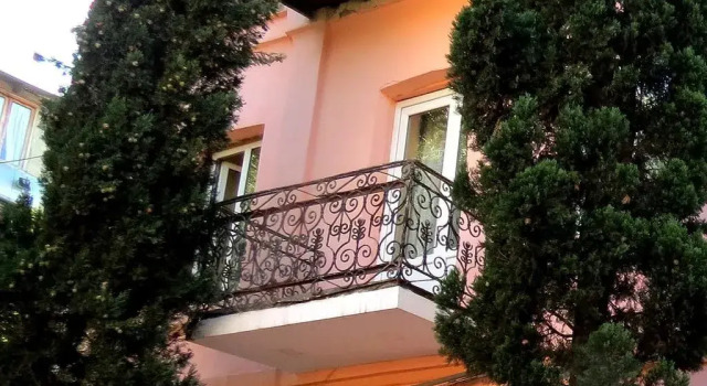 Hotel Kartli, Забронировать Отель Недорогие отели Веры, рядом с Тбилисский государственный университет, недорого