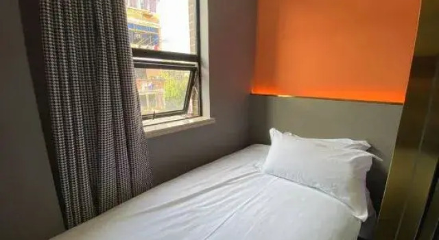 Boke Inn (Shanghai Loushanguan Road Subway Station Branch)
