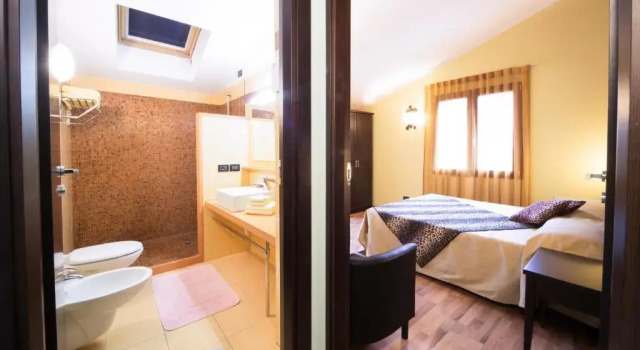 Апартаменты Дуплекс c 1 комнатой с балконом World Village Apartments