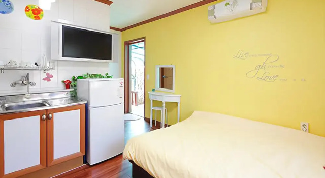 Anmyeondo Fullhouse Pension, Prenota Hotel Anmyeon 