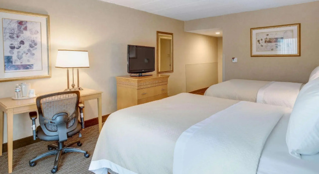 Четырёхместный номер Standard Days Hotel by Wyndham Toms River Jersey Shore