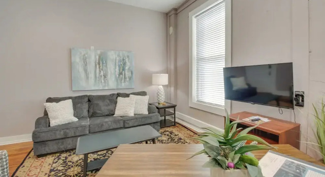 Апартаменты Downtown Hot Springs Condo - Walk to Restaurants!