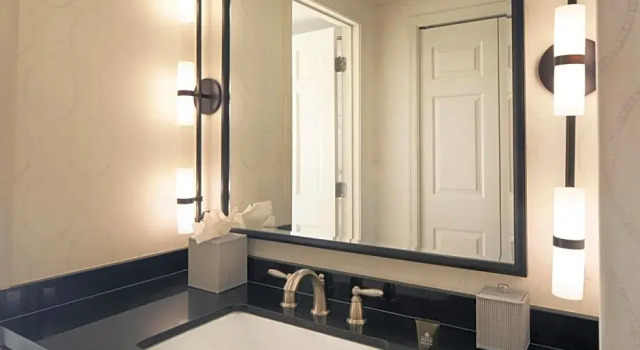 Номер Deluxe Melrose Georgetown Hotel