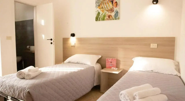 Hotel Kariba, Забронировать Отель Визерба Римини