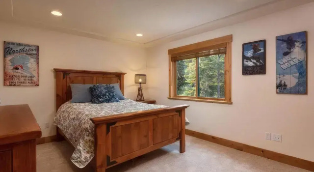 Donner Ridge by Avantstay Minutes to Skiing Deck Ping Pong Pool Table