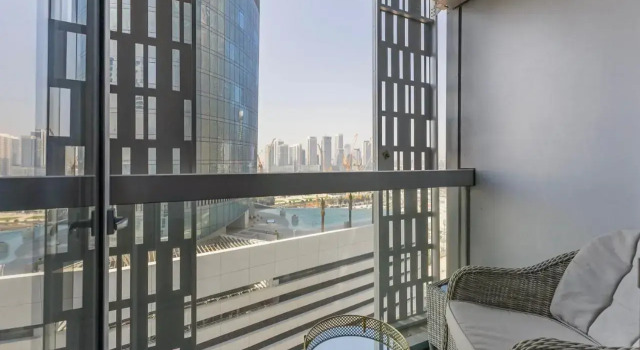 The Smart Concierge - Cayan tower, Забронировать Отель Отели Эмирата Дубая с парковкой, рядом с Остановка трамвая Marina Towers, Парковка