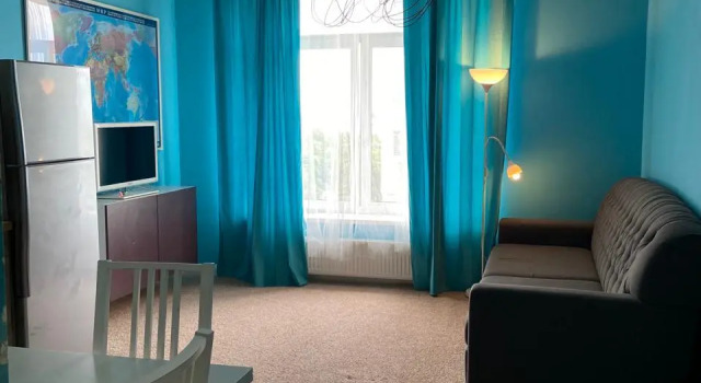 MyHome YourHome (MyHome YoHome) on the 27th line of Vasilyevsky Island, Book Lejlighed Vasileostrovskiy district Sankt Petersborg