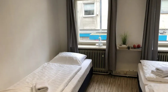 Downtown City - PrivateRooms, Prenota Hotel Fürth Media Franconia