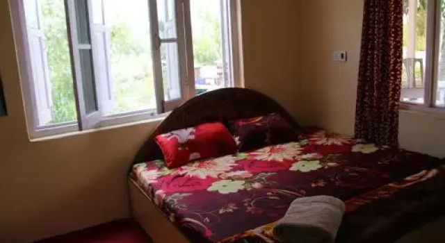 Chachoo Palace, Забронировать Отель Сринагар Jammu & Kashmir Ski