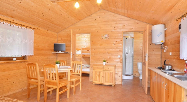 Бунгало Serene Bungalow in Darlowko With Large Garden
