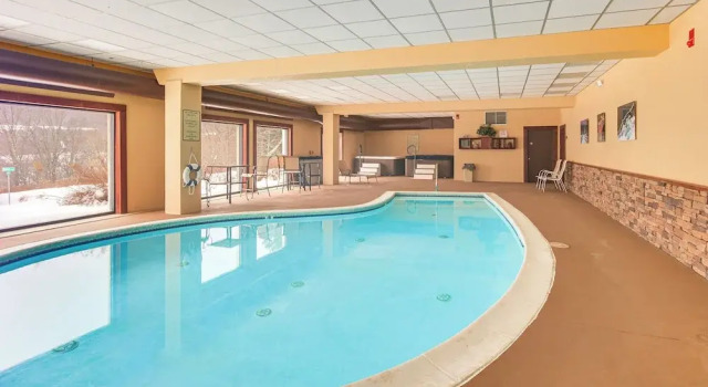Апартаменты Primely Located Dover Escape < 1 Mi to Mt Snow!
