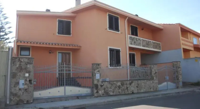 Casa delle Pietre, Забронировать Апартаменты/квартира Отели в центре Кабрас, в центре