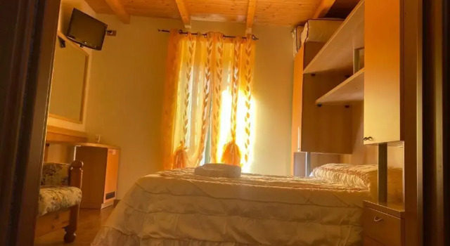 La casetta della nonna, Book Hotel Hotels in Abruzzo with Parking, Parking