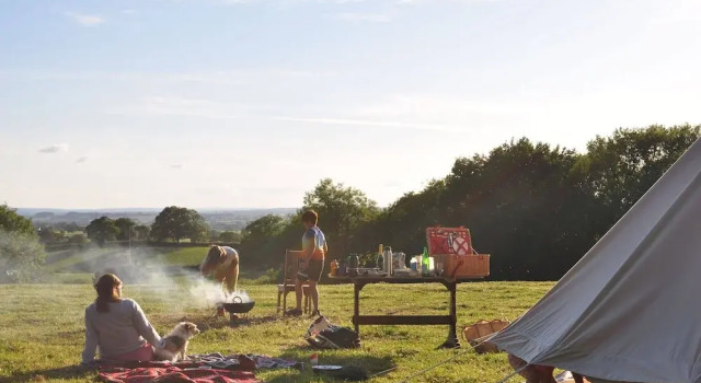 Immaculate and Cosy Bell Tent in Shaftesbury, UK