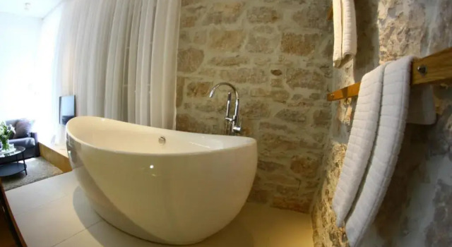 Студия Deluxe The Bridge Luxury Apartments