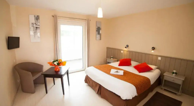 Двухместный номер Standard BRIT HOTEL CONFORT Lannion vers Perros-Guirec