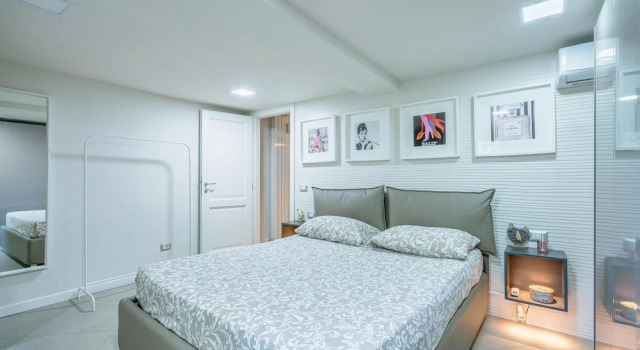 Nice Home in Orte With Outdoor Swimming Pool, Internet and 2 Bedrooms, Book Hotel Hoteller i Orte med parkering, Parkering