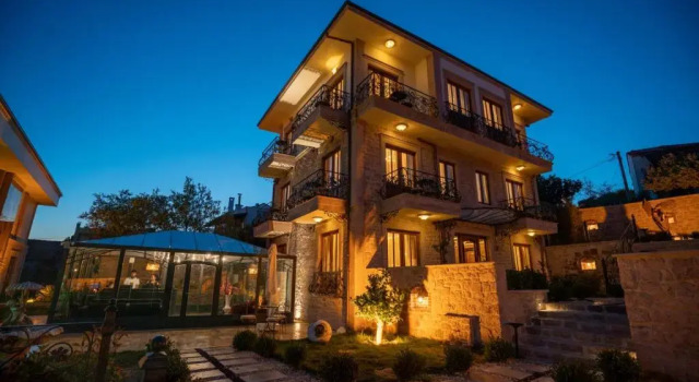 Cunda Baradiel Hotel, Rezervovat Hotel Hotely v Cunda s parkováním, Parkování