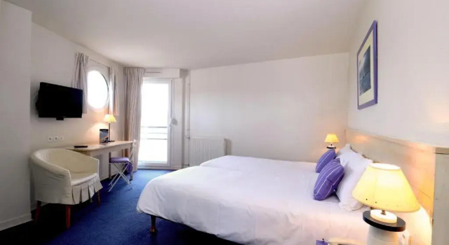 Трёхместный номер Standard Hôtel Miléade de la Plage - Binic