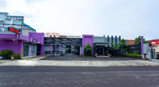 OYO 3042 Griya Karangsalam Indah, Prenota Hotel Hotel a Purwokerto con parcheggio, Parcheggio