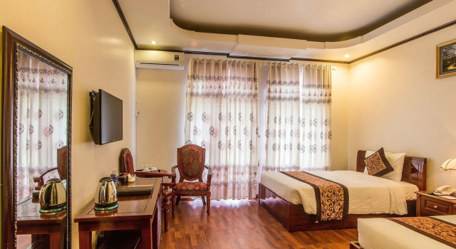 Hoa Phong Sa Pa Hotel, Забронировать Отель Отели Шапа с завтраком, рядом с Рынок Сапа, Завтраки