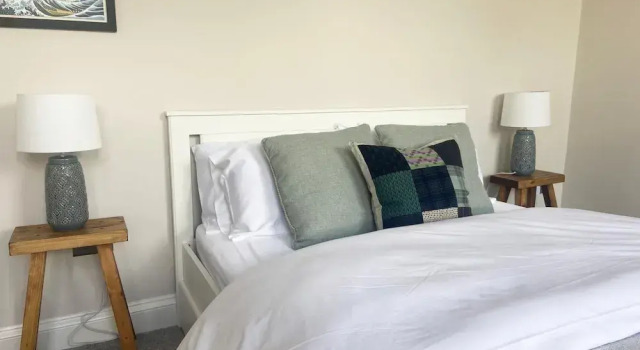 Spacious 2BD Flat With Stunning Views Folkestone, Varaa Huoneisto Asunnot kohteessa Merseyside, Huoneisto