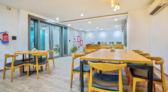 PK Boutique Hotel Noida Expressway, Забронировать Отель Нойда штат Уттар-Прадеш
