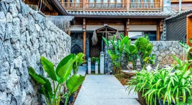 Eight Leaves · ORI Designer Resort, Buchen Sie Resort Resorthotels in Lijiang, Resort