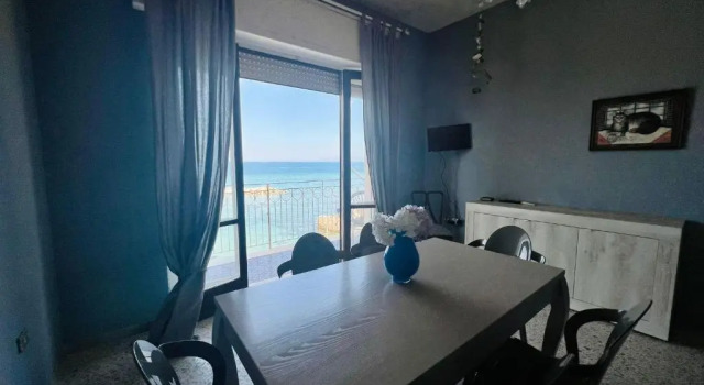 Casa Vacanze Porto delle Gatte, Забронировать Апартаменты/квартира Отели Кастеллабате с парковкой, рядом с Исторический центр Кастеллабате, Парковка