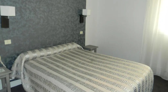 Двухместный номер Standard Brit Hotel Cahors Centre - Le Valentre
